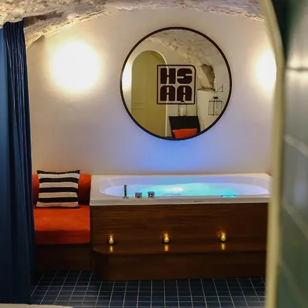 Otel Saint-andre Des Arts 4*